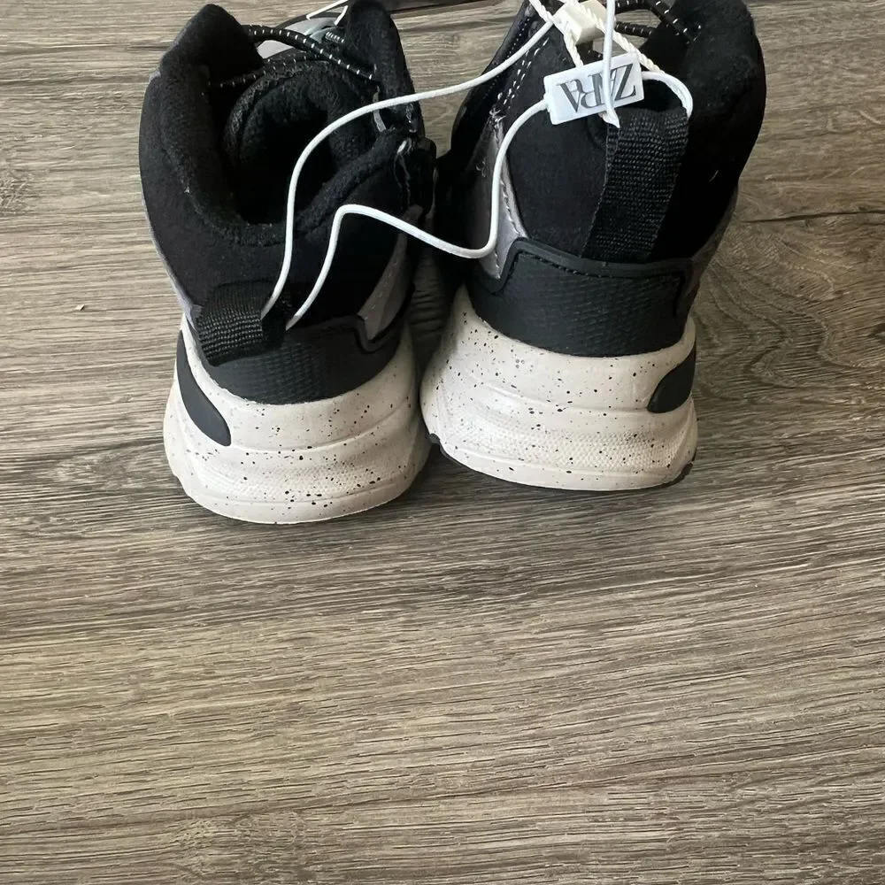 Zara BABY/ CONTRASTING HIGH TOPS size 8